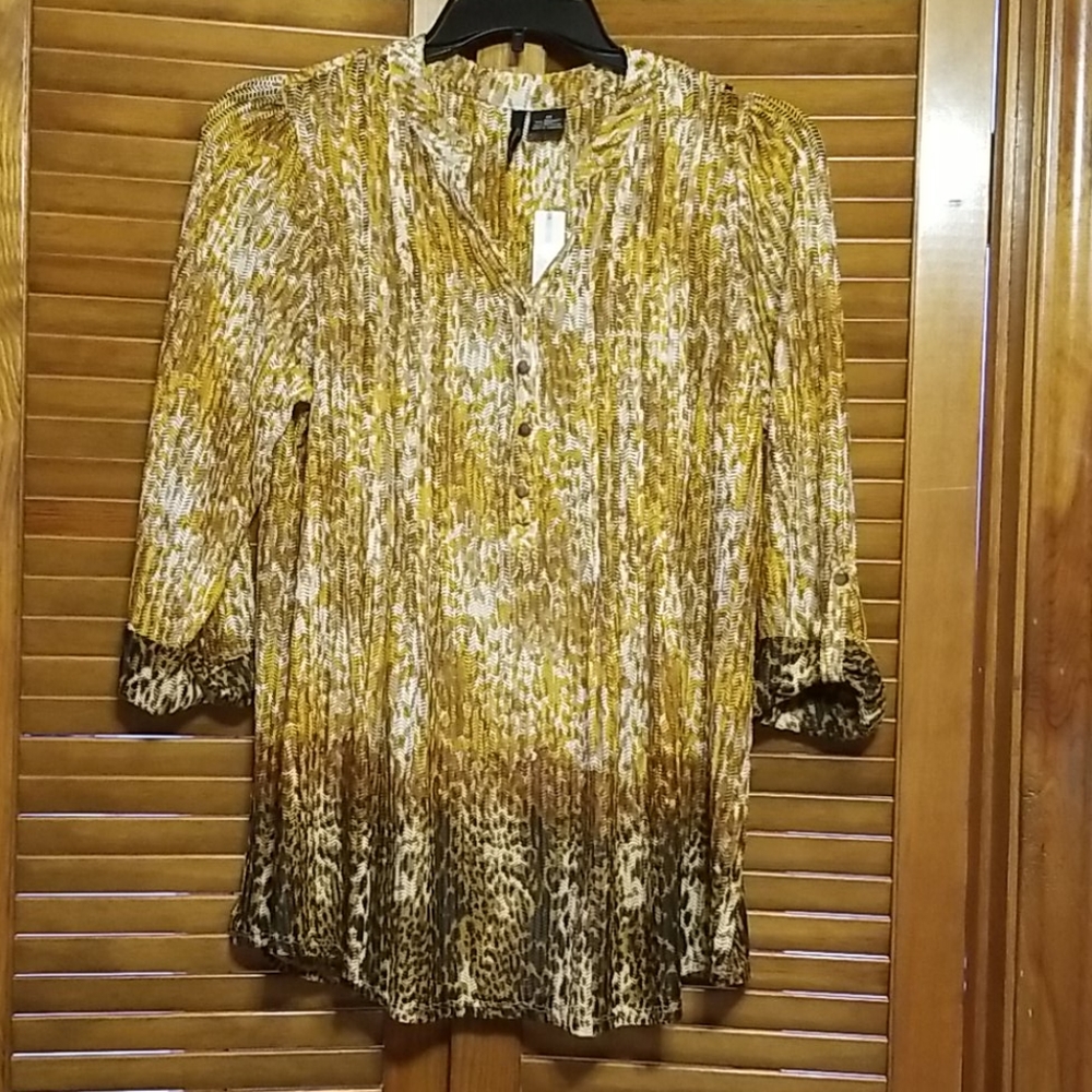 New Directions gold and black blouse